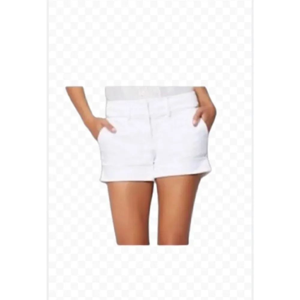 New York and Company stretch women’s white cuffed shorts, size 4